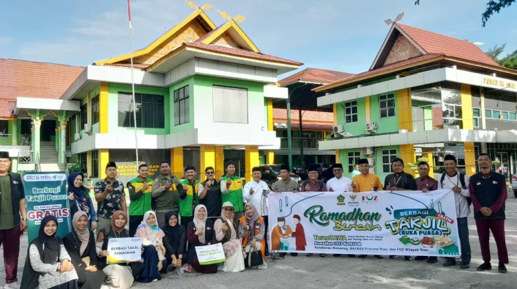 Kemenag - FOZ Riau Berkolaborasi Berbagi Takjil
