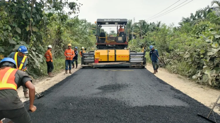 Pemko Pekanbaru Gesa Perbaikan Jalan Pinggiran