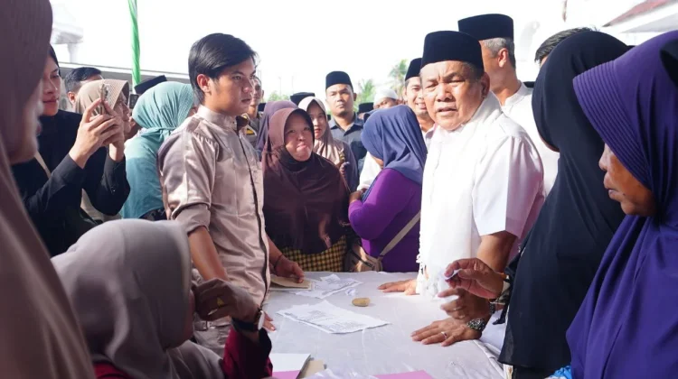 Safari Ramadan ke Rohil, Plt Gubernur Riau Sempatkan Tinjau Operasi Pasar Murah