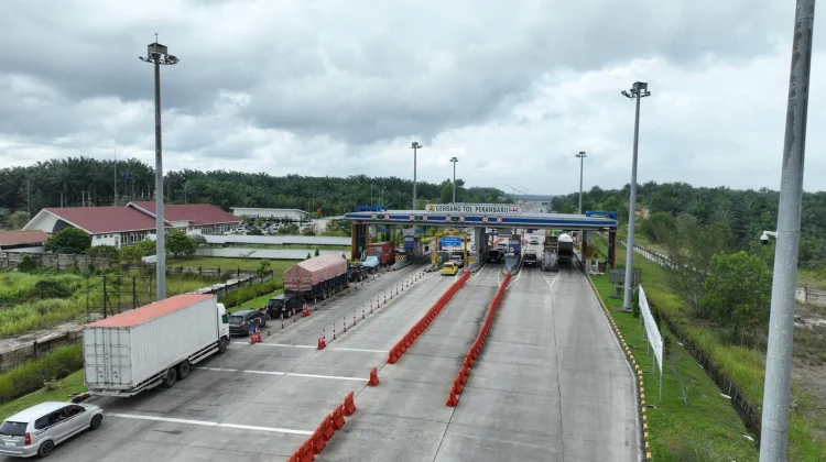H-7 Lebaran, Operasional Truk Pengangkut Barang Dibatasi di Sejumlah Ruas Jalan Tol