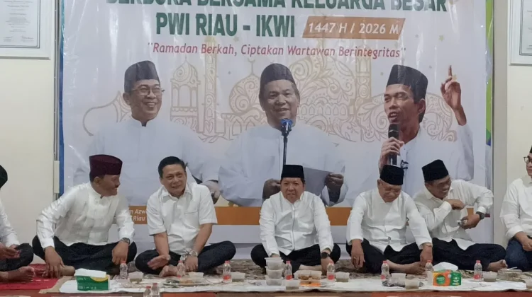 PWI Riau - IKWI Gelar Buka Puasa Bersama