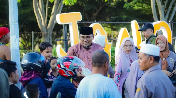 Wawako Sugiyarto Pimpin Aksi Berbagi 1.500 Takjil