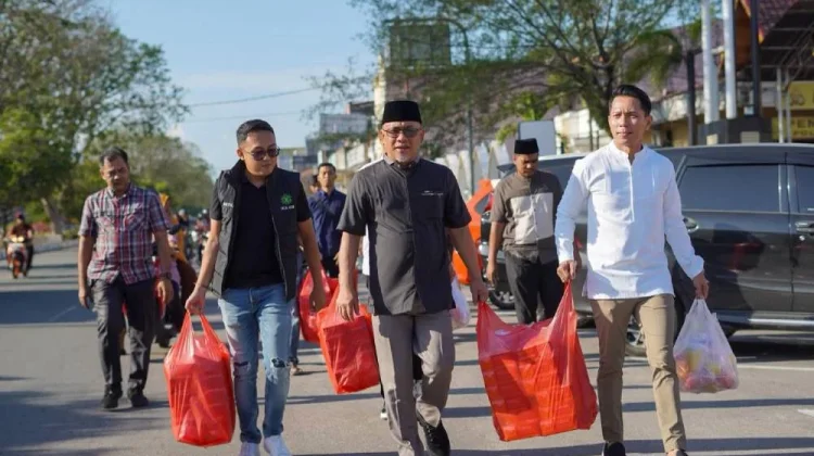 Sebar Kebahagiaan Dengan 1000 Paket Takjil