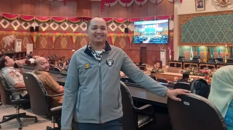 Kanwil Kemenkum Hadiri Paripurna DPRD Riau