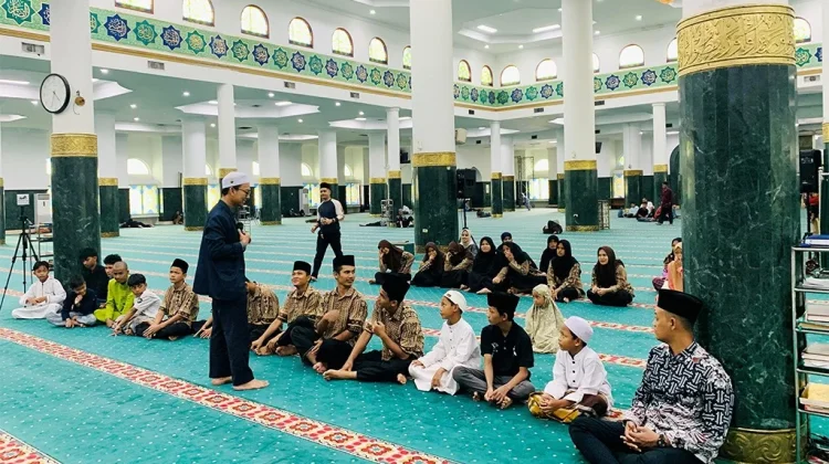 Masjid Raya Annur Santuni 101 Anak Yatim, Wujud Kepedulian di Bulan Ramadan