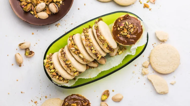 Olahan Pistachio Gurih  dan Manis Alami