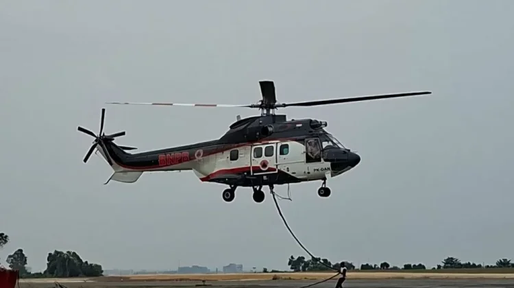 BNPB Kirim Helikopter Bantu Padamkan Karhutla di Riau