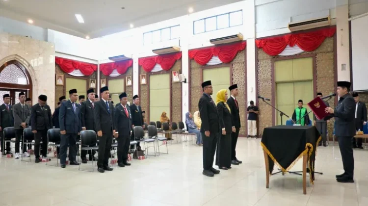 Sekda Kampar Lantik 26 Pejabat