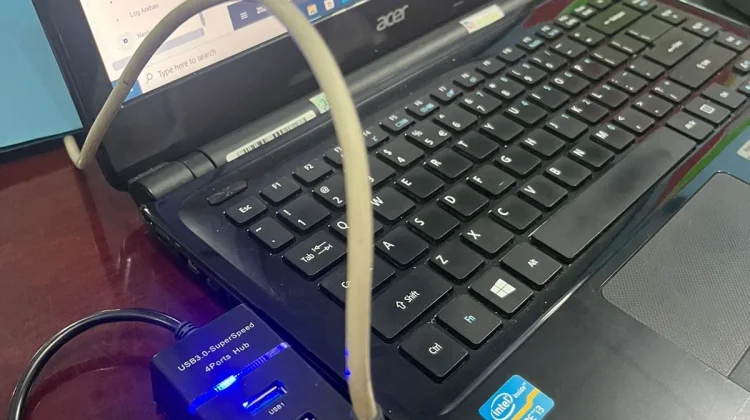 USB Hub: Solusi Praktis untuk Mengatasi Keterbatasan Port USB pada Laptop