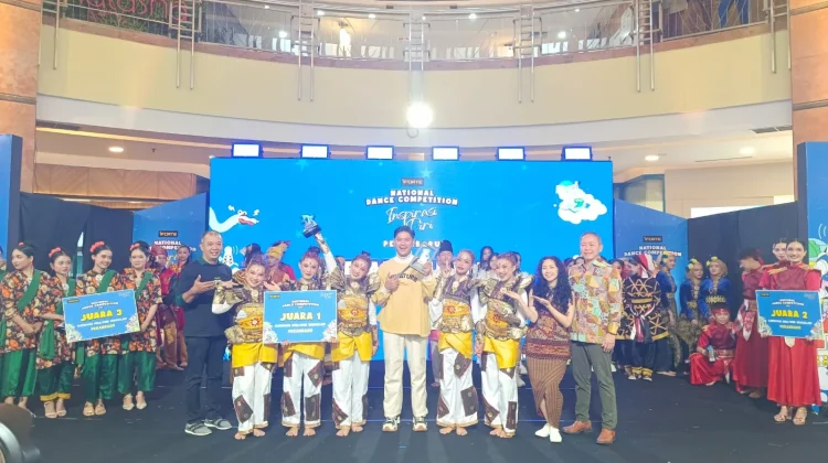 Peserta ISI Padang Panjang dan SMKN 1 Pekanbaru Terharu Juarai iForte NDC
