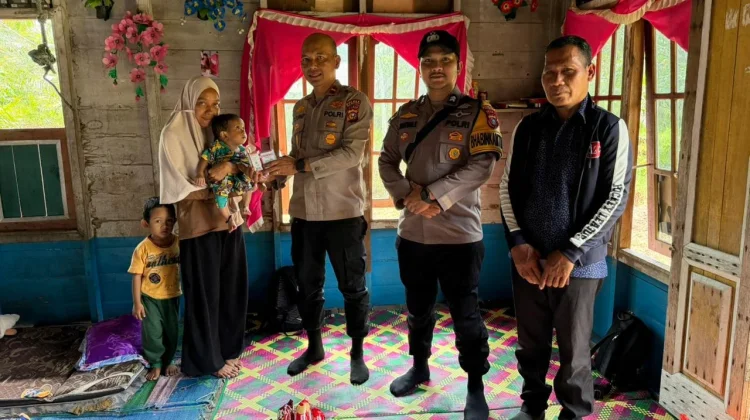 Ikut Berperan Tuntaskan Stunting, Polsek TTB Bagikan Vitamin dan Makanan Bergizi