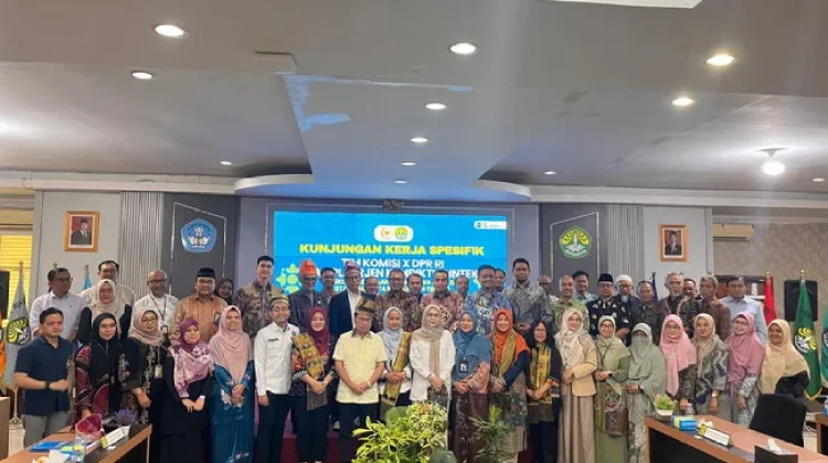 Perkuat Kebijakan SPMB Nasional, Komisi X DPR RI Serap Aspirasi di Riau
