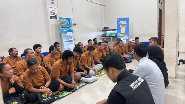 Puluhan PMI Bermasalah Dideportasi dari Malaysia Tiba di Dumai