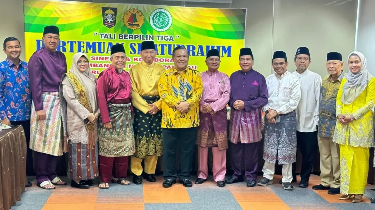 Hadiri Silaturahmi  FKPMR, Hendry Munief Ajak Semua Elemen Bangun Riau