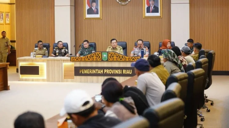 Pemprov Riau Terima Aksi Warga Pelalawan Soal Relokasi