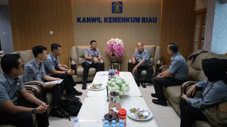 Kemenkum Riau Terima Kunjungan Sekretaris Inspektorat Jenderal Kemenkum RI