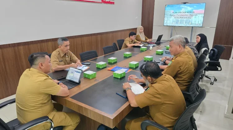 Bapenda Pekanbaru Terima Kunjungan Kerja Bapenda Siak