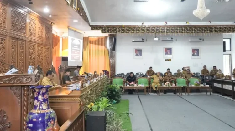 Paripurna DPRD, Pemkab Kuansing Tingkatkan Kinerja DLH dan Layanan Kesehatan