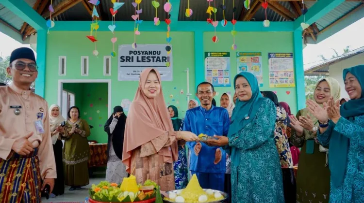 Ketua TP PKK Kota Dumai Resmikan Posyandu Sri Lestari