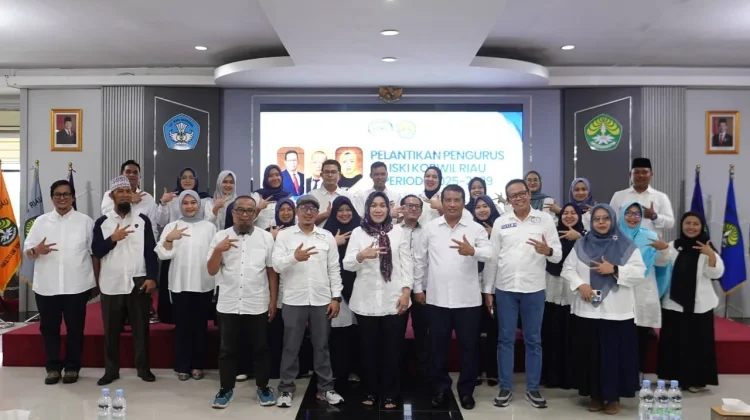 ISKI Riau Resmi Dilantik, Siap Jawab Tantangan Profesi Komunikasi di Era Digital