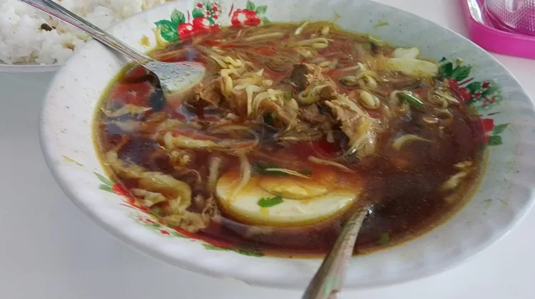 Soto Khas Jawa Timur Kuliner Legendaris Peluang Bisnis yang Menjanjikan