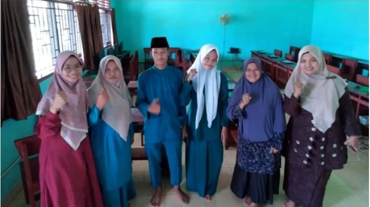 Siswa SMPN 1 Kampar Kiri Hilir Ukir Prestasi di Olimpiade Literasi Kebangsaan