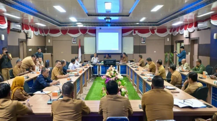 Bupati Kampar Bahas Optimalisasi PAD