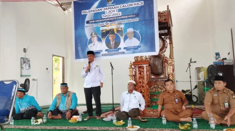 Sebanyak 14 Jamaah Calon Haji Koto Kampar Hulu Dilepas