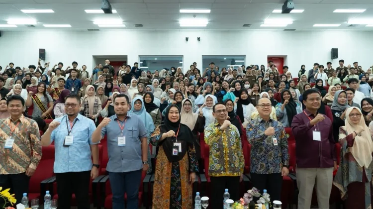 Dorong Generasi Muda Melek Keuangan, OJK Bahas Peluang dan Risiko Pembiayaan Digit
