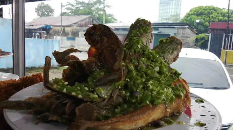 Lele Goreng Sambal Hijau Kuliner Nusantara yang Gurih, Bergizi