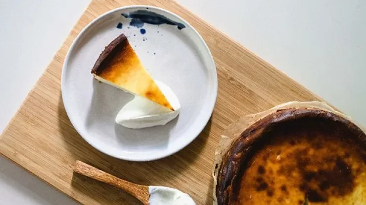 Cara Membuat Burnt Cheese Cake Anti Gagal di Rumah