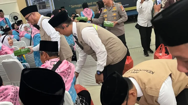 883 Jemaah Haji Riau menuju Madinah, 7 orang Ditunda Berangkat