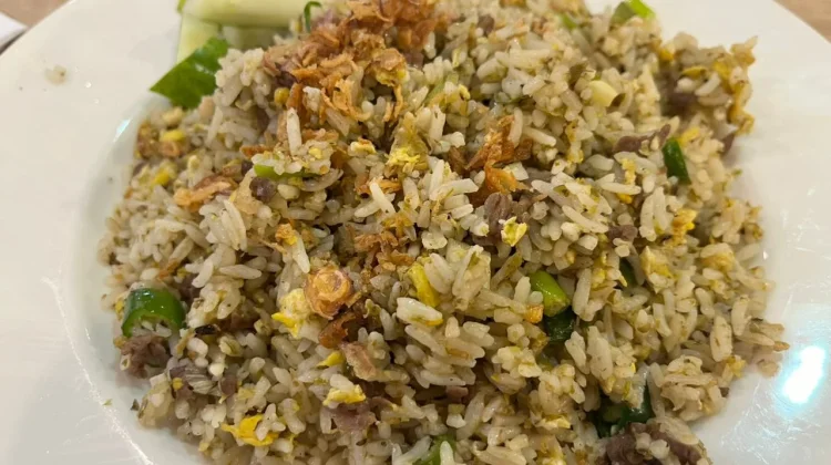 Gurih Pedas Nasi Goreng Sapi Cabe Hijau