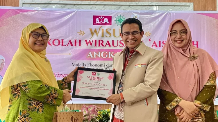 Hendry Munief Sebut Perempuan Berpotensi Gerakkan UMKM
