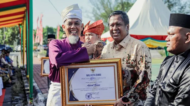 Wako Paisal Serahkan Penghargaan bagi Wajib Pajak hingga ASN Berprestasi
