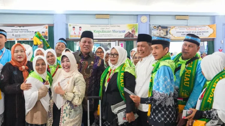 Ratusan Jemaah Haji Berangkat dari Batam