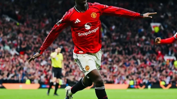 Manchester United Tumbangkan Liverpool 3-2 di Old Trafford
