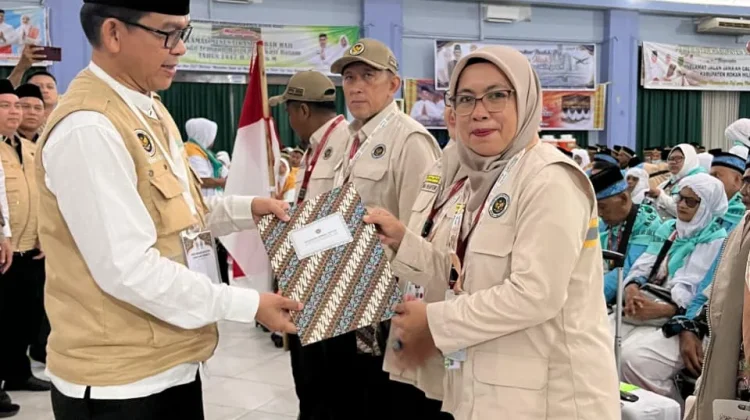Jemaah Riau Kloter BTH 11 Diberangkatkan, Total 3.981 Orang Telah menuju Tanah Suci
