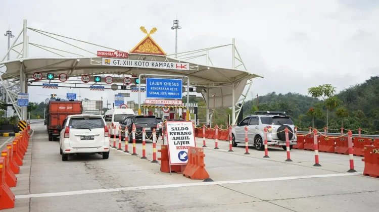 Selama Libur Panjang Hari Buruh, Lebih 470 Ribu Kendaraan Melintasi Tol Sumatra