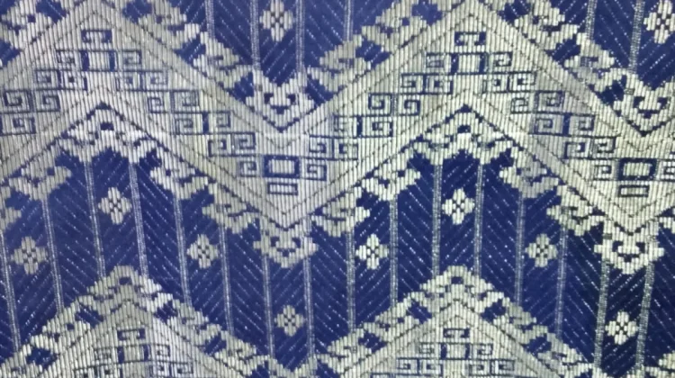 Songket Melayu Riau Warisan Budaya yang Terus Ditenun di tengah Modernisasi