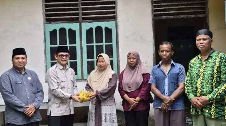 Kakanwil Kemenhaj Riau Kunjungi Ahli Waris Jemaah Haji Kuansing yang Meninggal