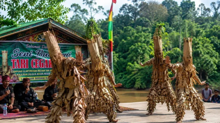 Tari Cegak, Jejak Budaya Suku Bonai di Rokan Hulu