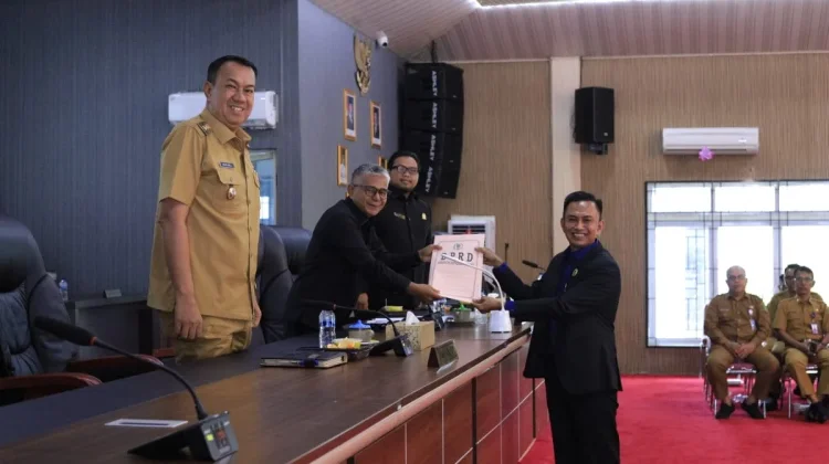 Paripurna Pansus LKPJ 2025, DPRD Meranti Sampaikan Sejumlah Rekomendasi.