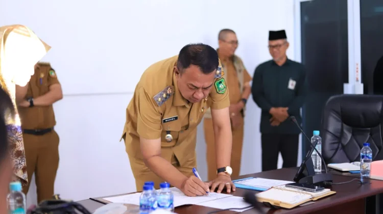 Tuntaskan Stunting, Menuju Generasi Emas 2045