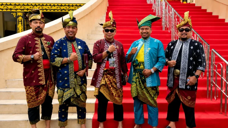 Baju Singkap Melayu, Simbol Wibawa dan Jati Diri Budaya Melayu Pekanbaru