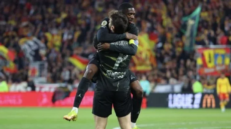 PSG Kunci Gelar Ligue 1 setelah Mengalahkan Lens 0-2