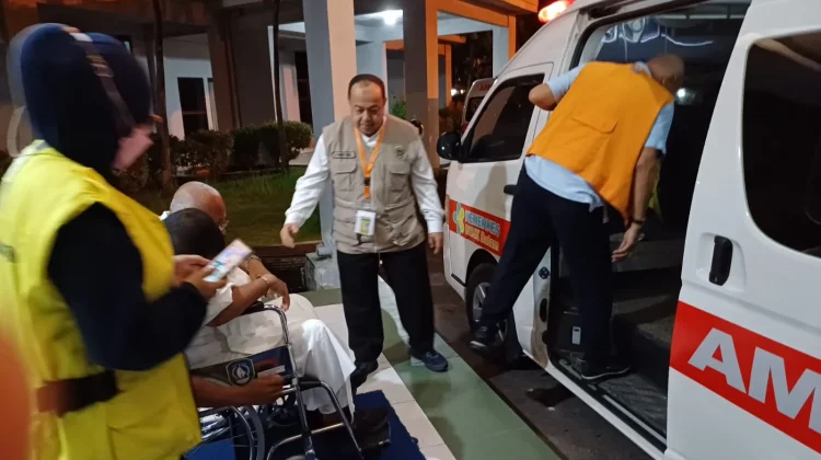 Kamaruddin Diberangkatkan ke Tanah Suci