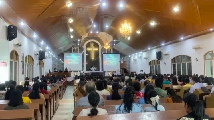 Perayaan Kenaikan Yesus Kristus di Pekanbaru Berlangsung Khidmat