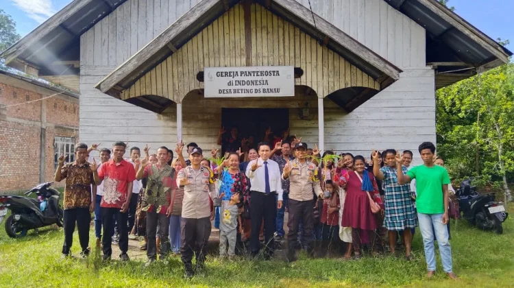 Green Policing, Polsek Rangsang Tanam Pohon Hias di Gereja GPdI