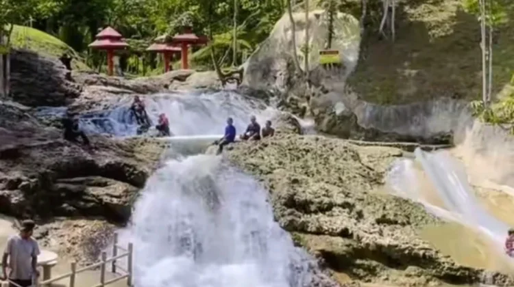 Air Terjun Selanca, Surga Tersembunyi di Rokan Hulu yang Menenangkan Jiwa